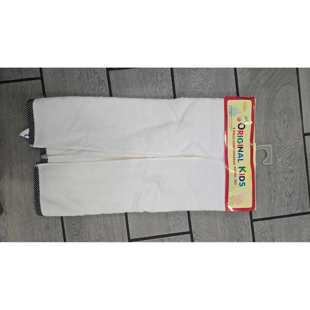 Original Kids Pirate 3 Piece Embroidered Towel Set White Cotton Skull Crossbones